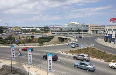 Using a roundabout intersection in Cyprus can be a challenge if basic rules are not followed