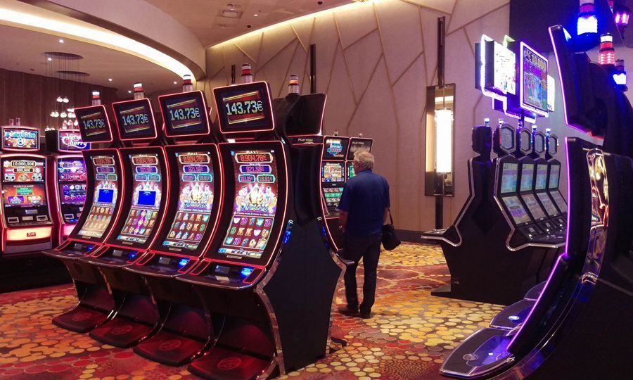 First casino in the Republic opens its doors, KNEWS