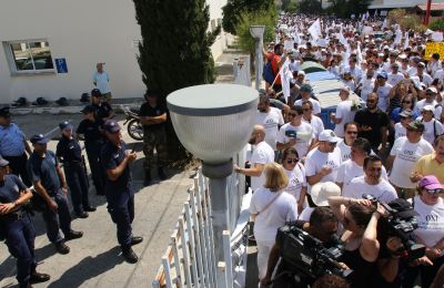 Cyprus state teachers march against reform in public schools, calling on education ministrer to resign
