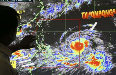 Super typhoon eyes Philippines