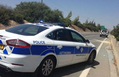 Roadblocks as Cyprus cuts off two districts