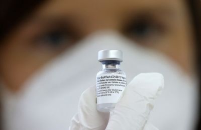 Pfizer suggests vaccine can beat mutations