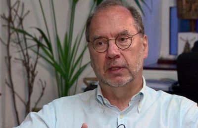 Peter Piot: Vaccination passports a one-way street