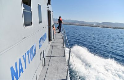 Syrian refugees escorted to Cape Greco