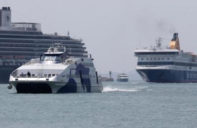 Cyprus to give Greek ferry link another go