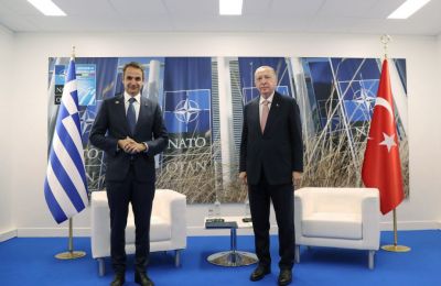 Mitsotakis and Erdogan agree to calm summer