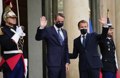 Greece and France ink ‘historic’ defense agreement