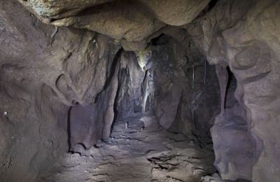 A secret cave was found, sealed for 40,000 years