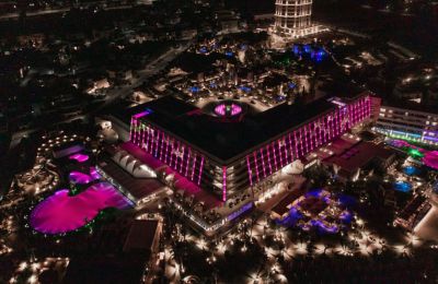 PARKLANE A LUXURY COLLECTION RESORT & SPA, LIMASSOL lights up in pink between the 7th and the 10th of October!