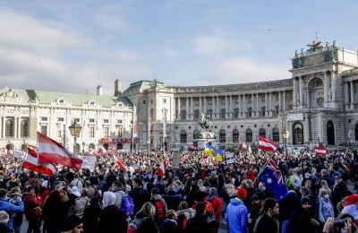 35,000 protesters demonstrated against COVID measures in Austria