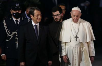 Pope Francis at the Presidential Palace