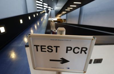 Greece will require Covid tests from travelers, including from EU