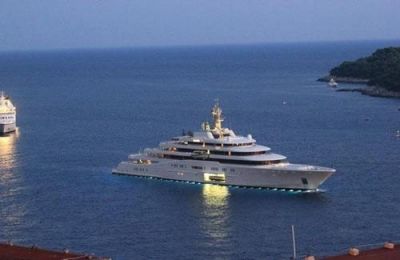 Abramovich superyacht 'Eclipse' docks in Marmaris