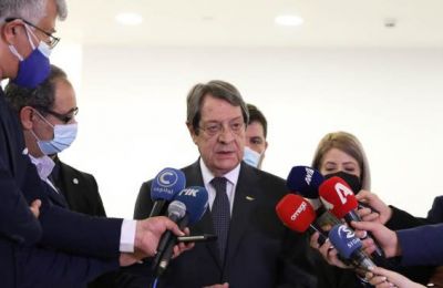 Anastasiades irked by Zelensky's failure to condemn Turkish invasion