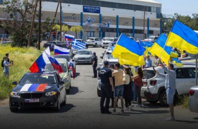 Counter protesters in Cyprus challenge pro-Russia rally