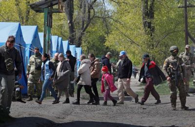 Dozens evacuate Azovstal after UN chief’s visits