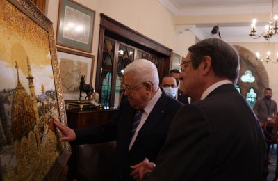 Palestinian leader drops by Nicosia