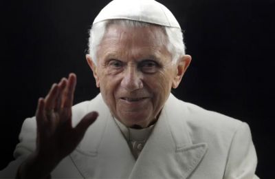 Former Pope Benedict XVI dies