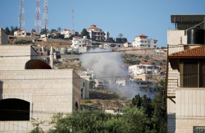 Israeli forces clash with Palestinian gunmen in West Bank operation