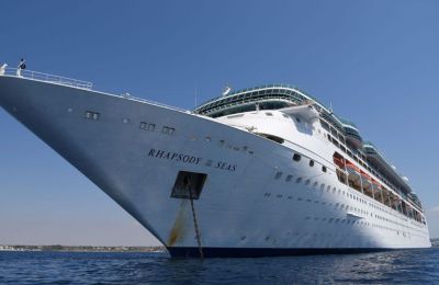 Ahoy Ayia Napa! Rhapsody of the Seas unleashes 3,000 tourists