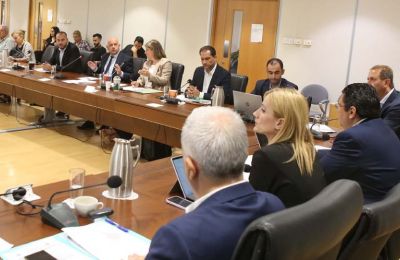 Minister skips Limassol and Chlorakas crisis discussion