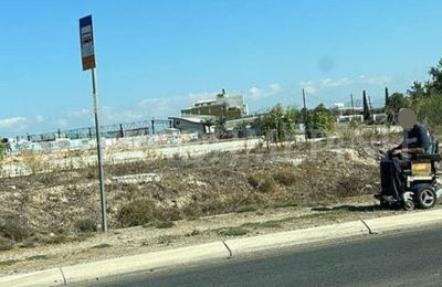 Appalling lack of accessibility revealed at Nicosia bus stop