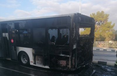 Nicosia school bus engulfed in flames