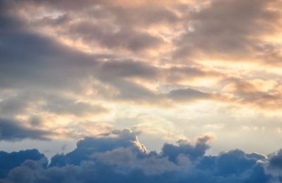 Sunny spells and sneaky clouds