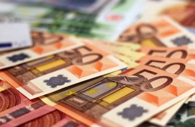 Non-performing loans take a €95M dive