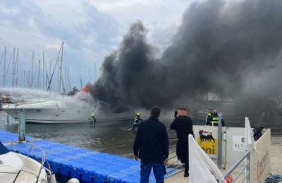 Fire erupts on two small boats at Larnaca Marina