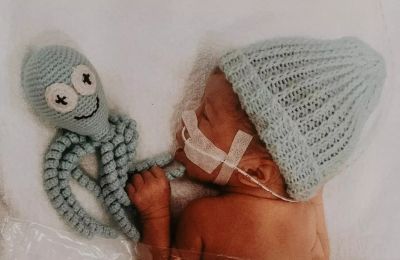 Knitted octopuses emerge as essential companions for preterm babies