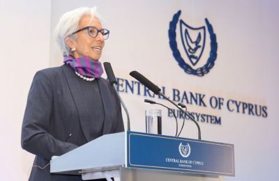 Lagarde: ''Trump 'clearly a threat' to Europe''