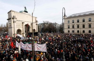 300,000 strong protests sweep Germany against far-right