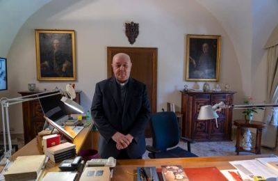 Vatican's keeper of secrets retires, unveils hidden truths