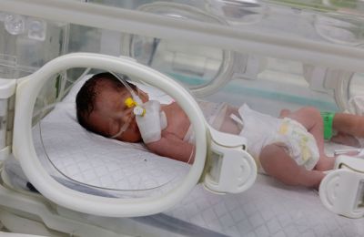 Gaza doctors save baby from womb after mother dies