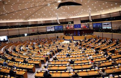 Independents and far-right candidates gain seats in EU parliament