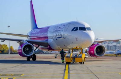 Wizz Air tells customers to arrive 3 hours early amid global IT outage