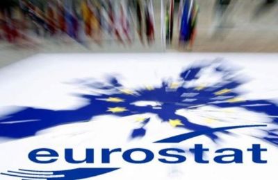 Eurozone service output stable in May, up 2.5% yearly