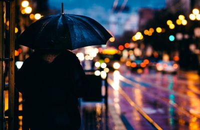 Clouds and thunderstorms brew after yesterday's refreshing rains