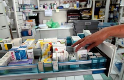 Pharmacies to end after-hour and weekend services amid dispute