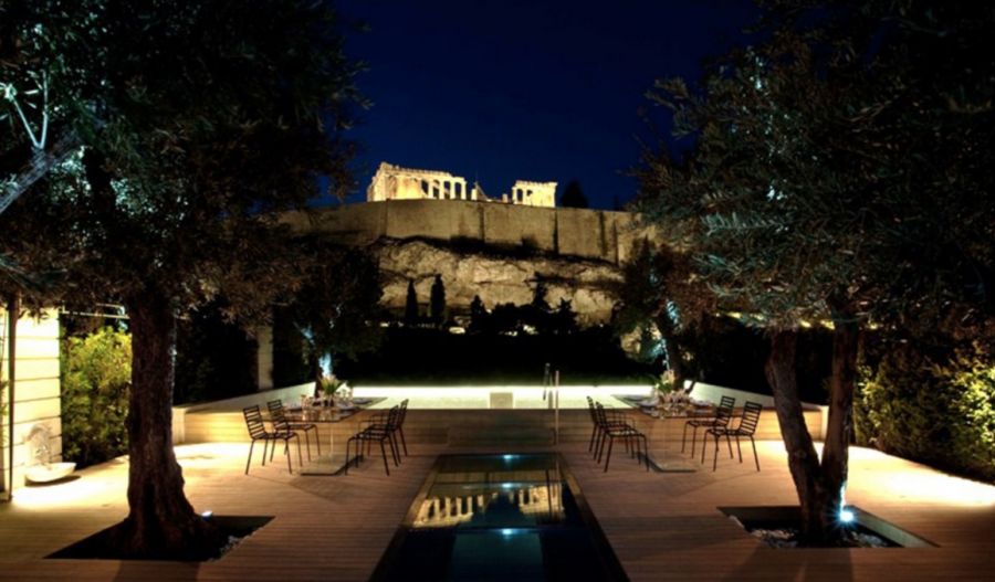 Acropolis-facing mansion in Athens sparks legal dispute over false sale listing