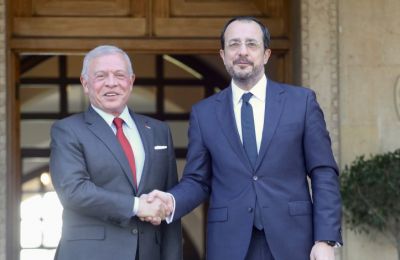 Photo of the King of Jordan with President Christodoulides at the steps of the Presidential Palace during the King's visit to Cyprus on November 27, 2024.