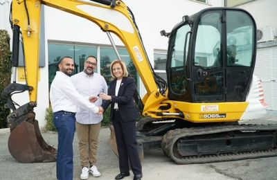 The Stelios Philanthropic Foundation donates €45,000 worth of excavation equipment to the CMP, advancing the efforts of the CMP in Cyprus.