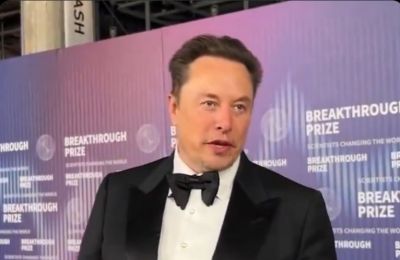 Elon Musk, speaking recently at an awards event, is the first person to reach a net worth of $400 billion.