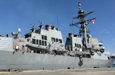 USS Oscar Austin returns to Cyprus with a strategic stop in Larnaca