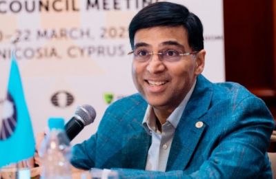 Vishy Anand meets young chess talents in Cyprus