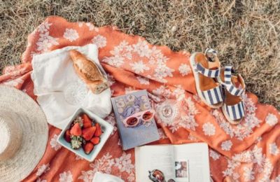 Temperatures rise toward 37°C as dust drifts in and summer vibes take over. Photo credit: Unsplash