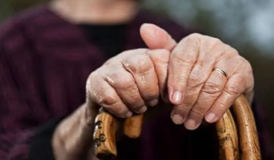 Police say elderly woman seriously injured in attack, 18-year-old suspect wanted. Photo credit: Unsplash