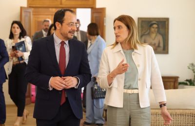 Metsola visits Cyprus for Europe Day, pledging EU support on Schengen bid, 2026 presidency and Cyprus reunification efforts. Photo credit: Cyprus PIO
