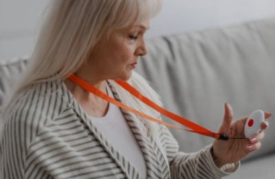 Lifesaving help at the push of a button for vulnerable seniors